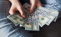 低级失误！康普顿回购金额多写了个“0” 财务总监、副总经理双双辞职